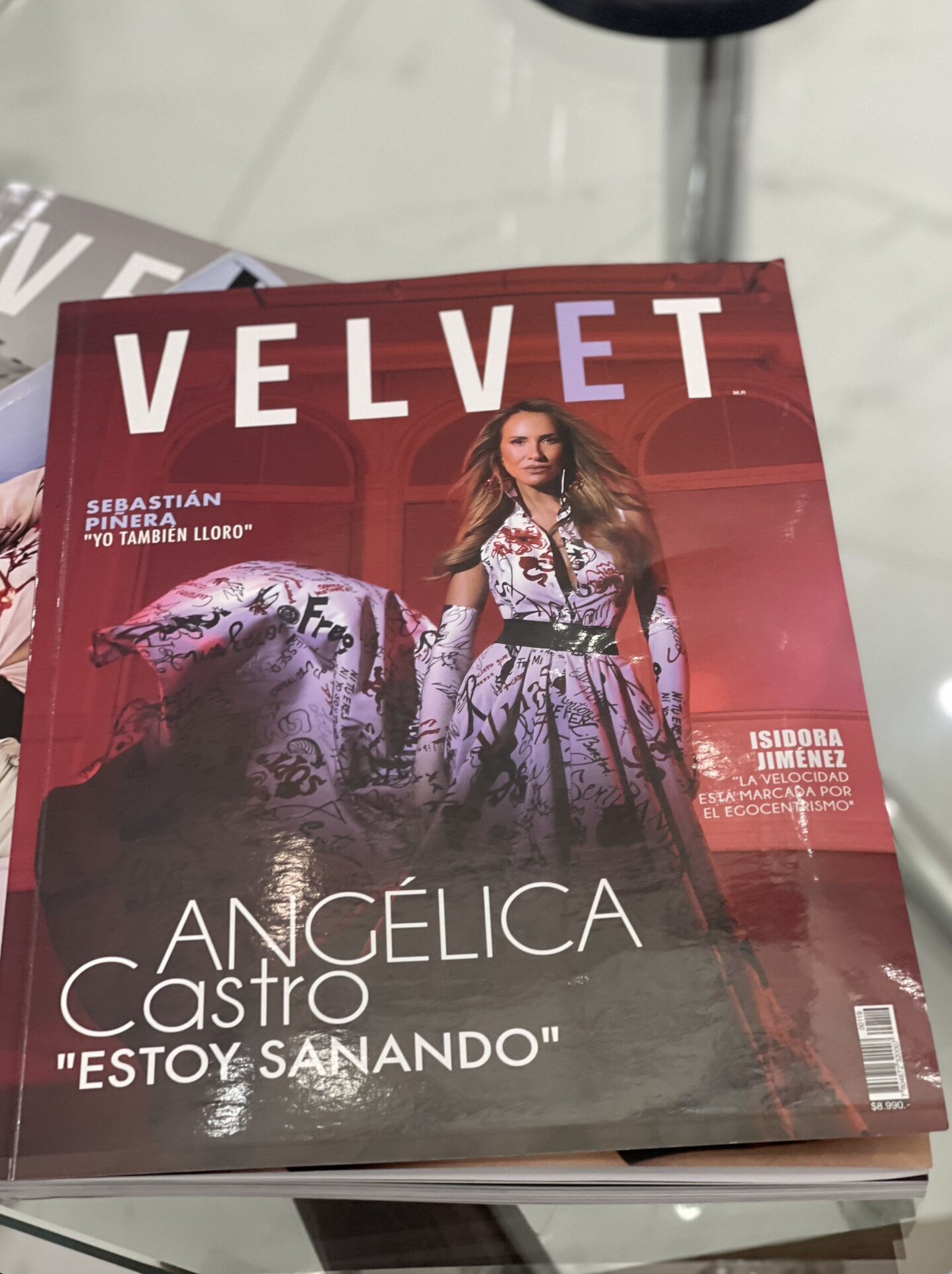 Dr. Ramírez en Velvet 2